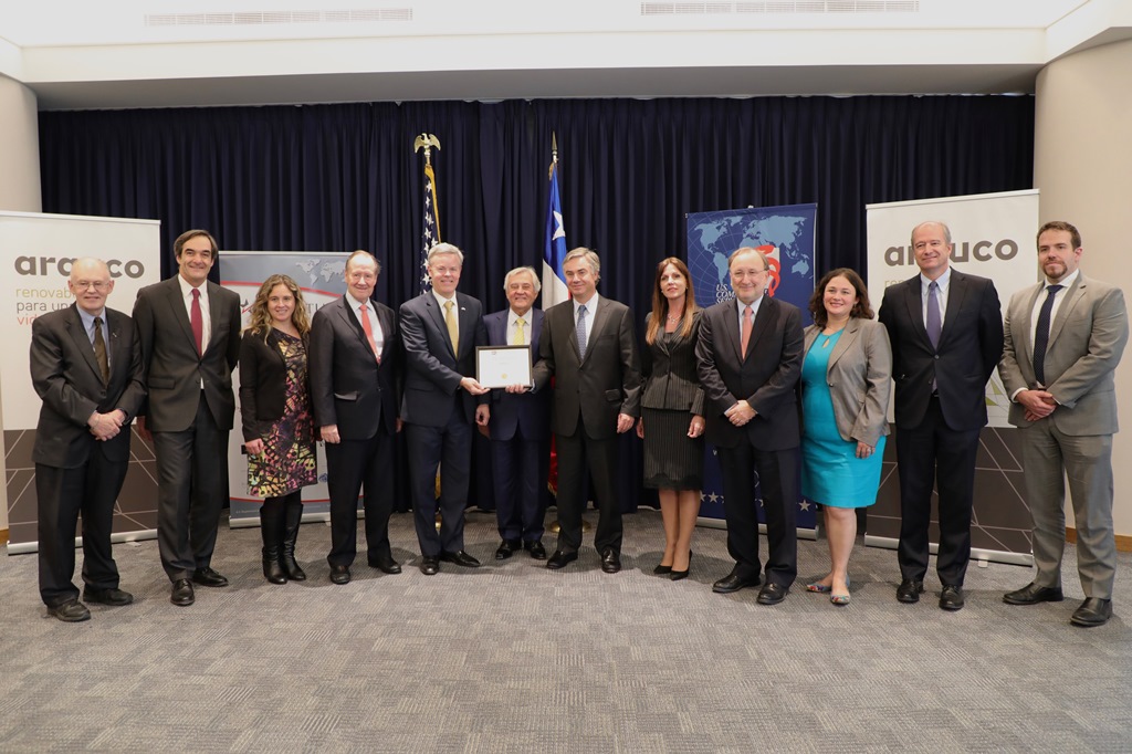 » Embajada de EE.UU. reconoce a empresa Arauco por proyecto Grayling