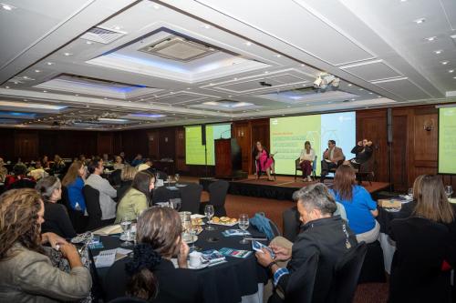 Corma-refuerza-su-compromiso-con-la-igualdad-salarial-en-su-encuentro-anual-Mas-Mujer-13