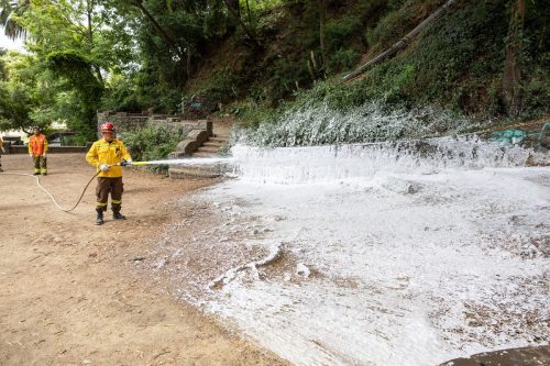 Donan-equipamiento-para-proteger-viviendas-frente-a-incendios-forestales-en-Concepcion-7
