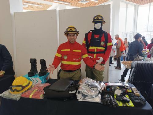 Muni-de-Los-Angeles-acentua-prevencion-de-incendios-forestales-en-conjunto-con-vecinos-5